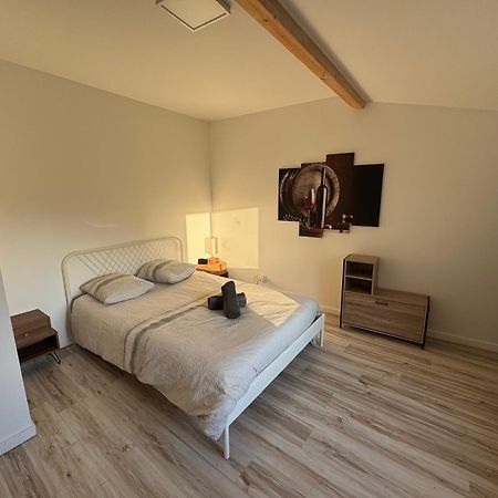 Bed To Rent - Maison Calme Avec Jacuzzi Sous Supplement Бордо Екстер'єр фото