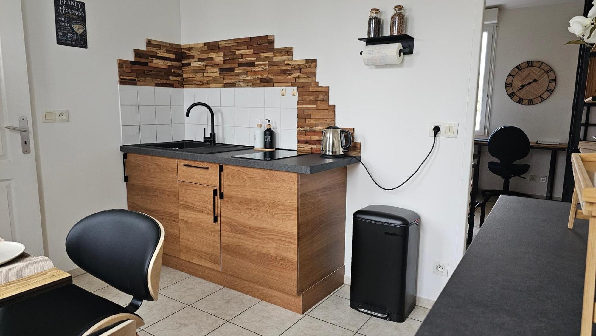 Bed To Rent - Maison Calme Avec Jacuzzi Sous Supplement Бордо Екстер'єр фото